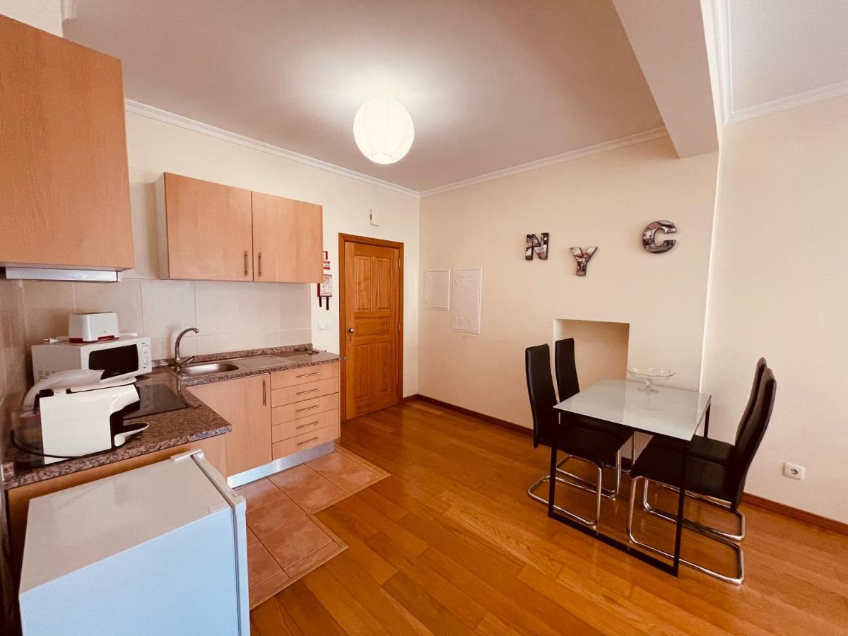 Apartamentos Da Carreira フンシャル エクステリア 写真