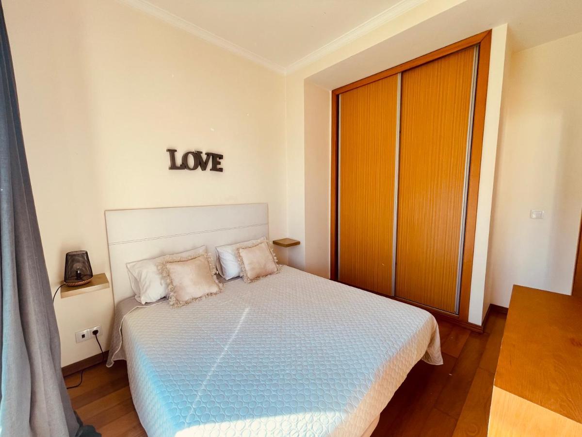 Apartamentos Da Carreira フンシャル エクステリア 写真