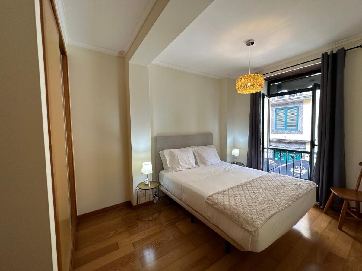 Apartamentos Da Carreira フンシャル エクステリア 写真