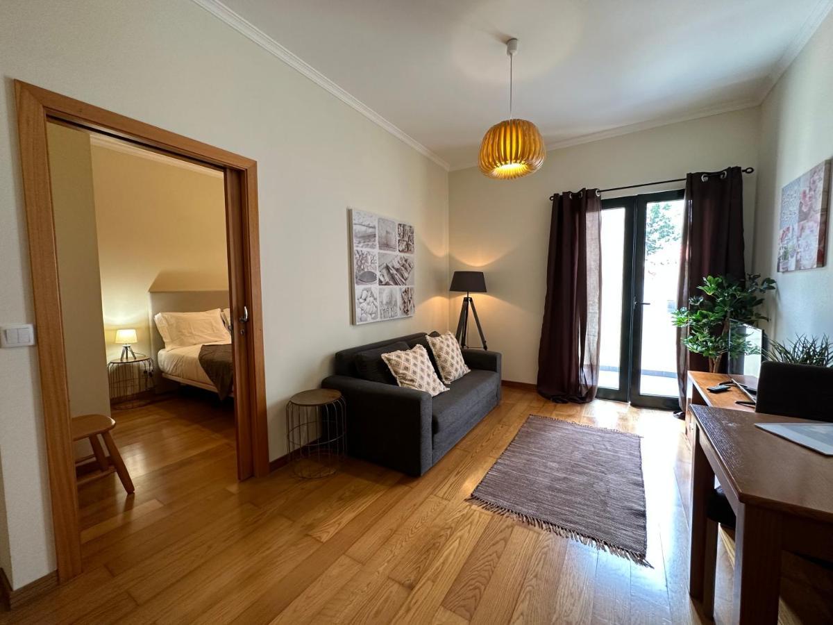 Apartamentos Da Carreira フンシャル エクステリア 写真