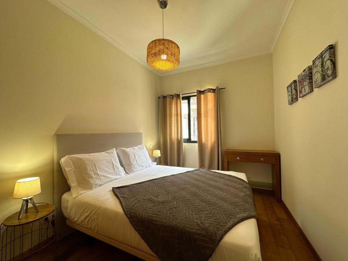 Apartamentos Da Carreira フンシャル エクステリア 写真
