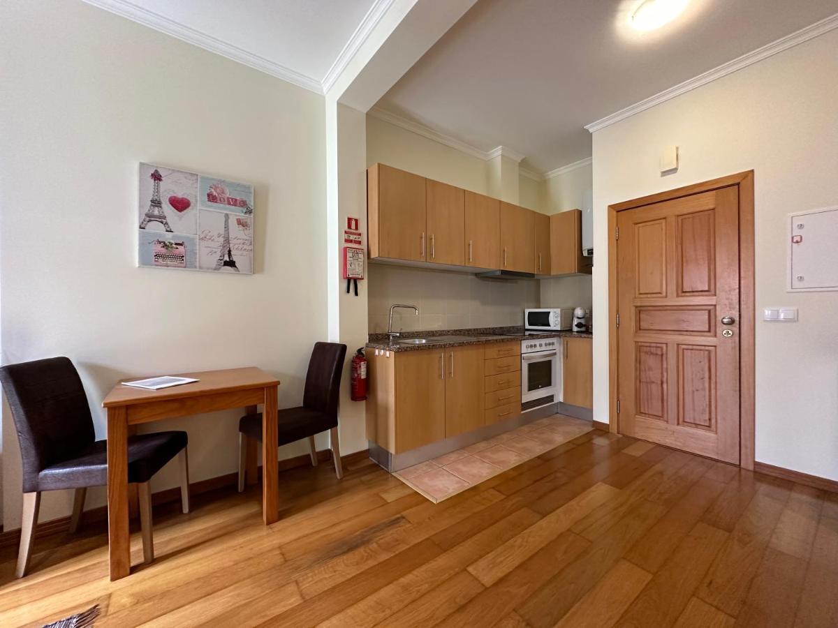 Apartamentos Da Carreira フンシャル エクステリア 写真